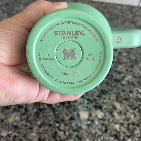 Stanley Jade Green 40 ounce quencher - Picture 7 of 8